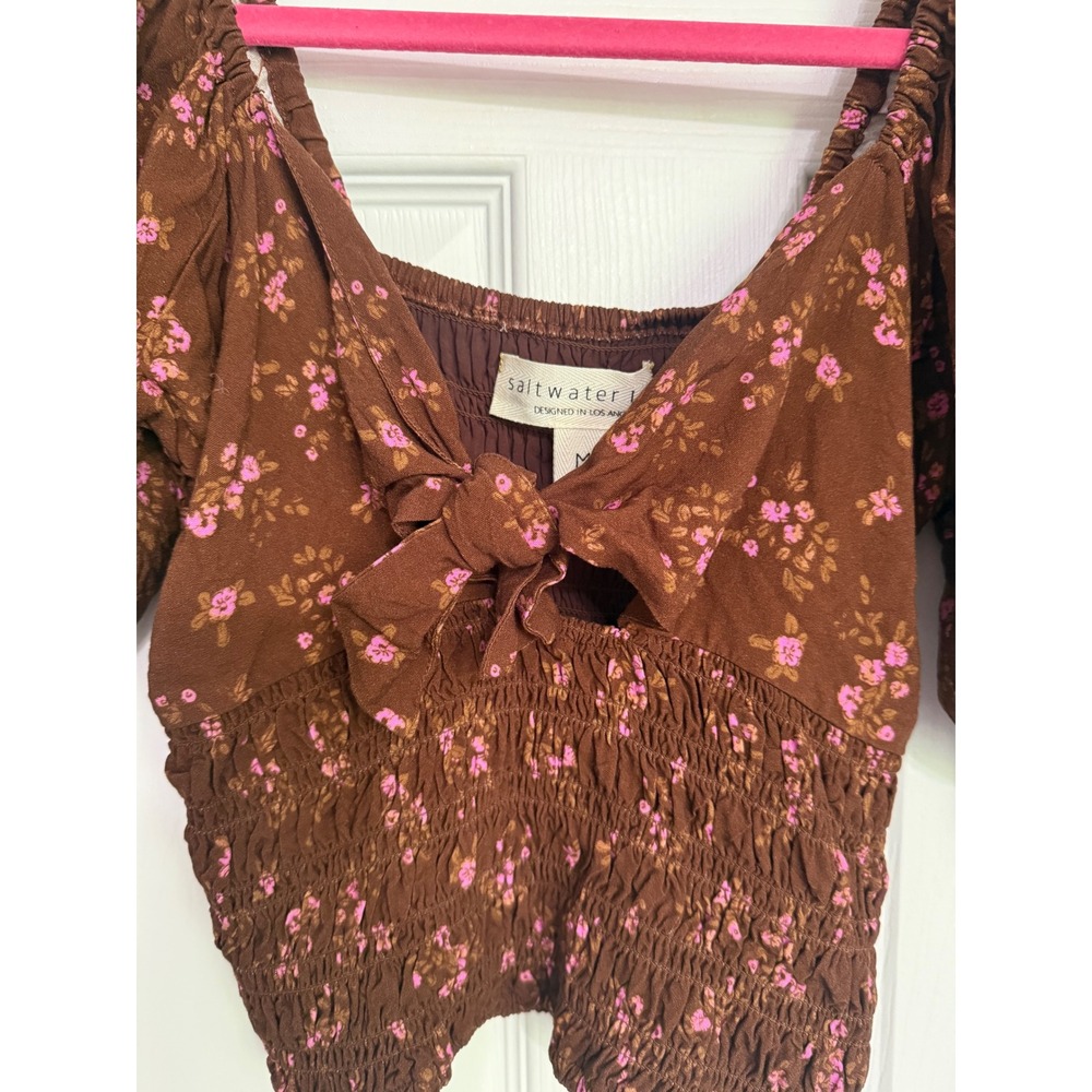 Saltwater Luxe Brown Pink Floral Smocked Puff Sleeve Crop Top Tie Front Medium - Picture 4 of 9